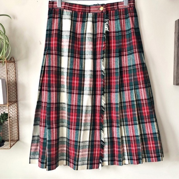 Vintage Christmas Tartan Plaid Wool Wrap Skirt Red Green ILGWU USA Made Size 6 - Picture 2 of 13